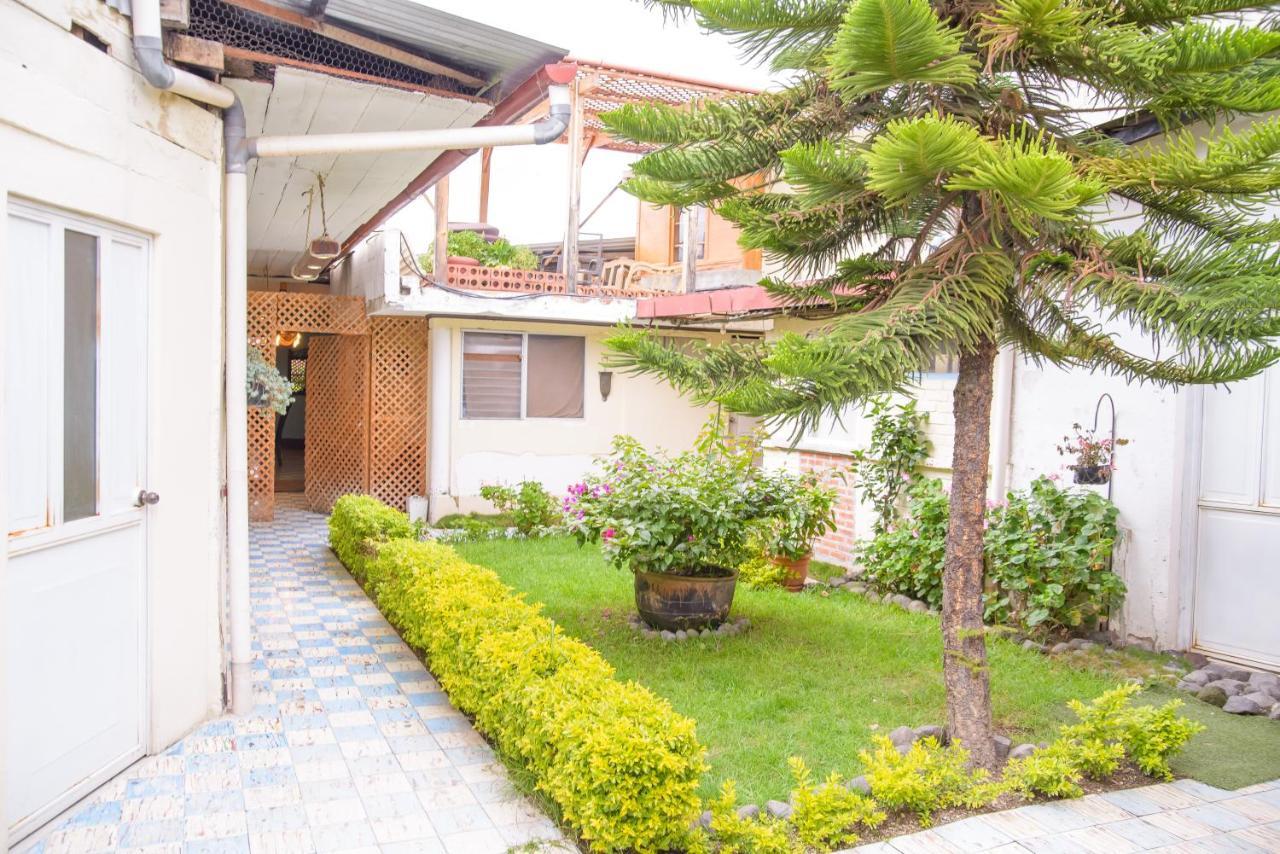 Hotel Vintage "Casa Las Flores" كويتزالتنانغو المظهر الخارجي الصورة